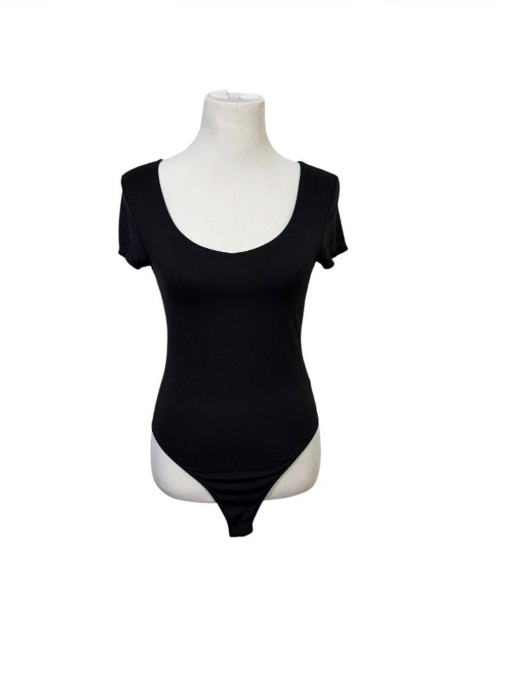 Aeropostale Short Sleeve Black Bodysuit Scoop Neck Size Medium Minimalist Basic